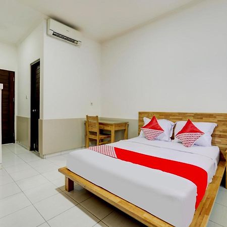Oyo Flagship 90754 Alamanda Guesthouse Denpasar Eksteriør bilde