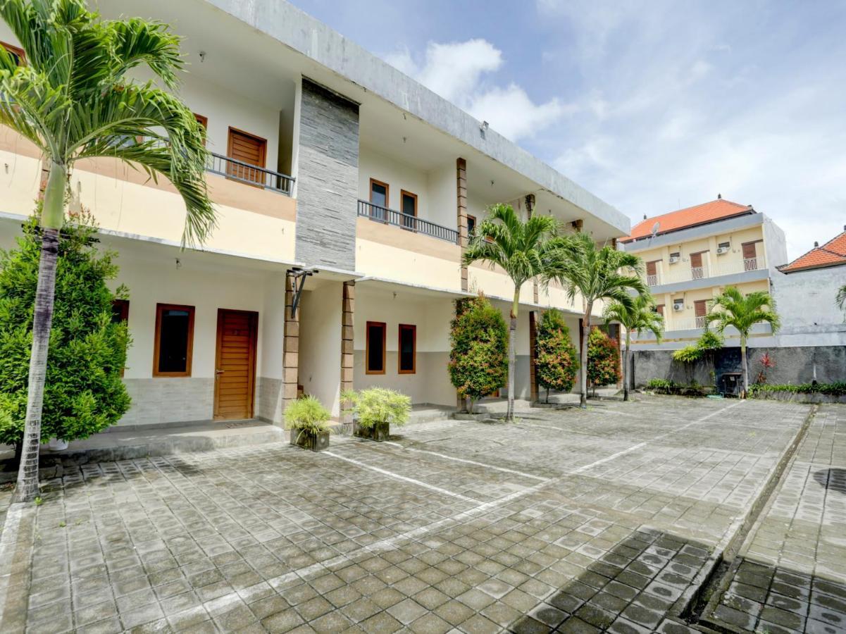 Oyo Flagship 90754 Alamanda Guesthouse Denpasar Eksteriør bilde