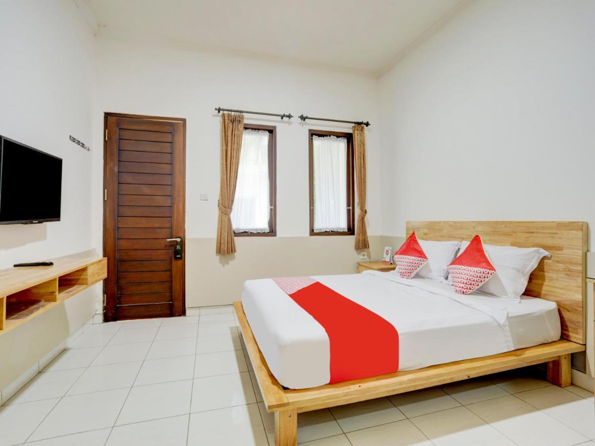 Oyo Flagship 90754 Alamanda Guesthouse Denpasar Eksteriør bilde
