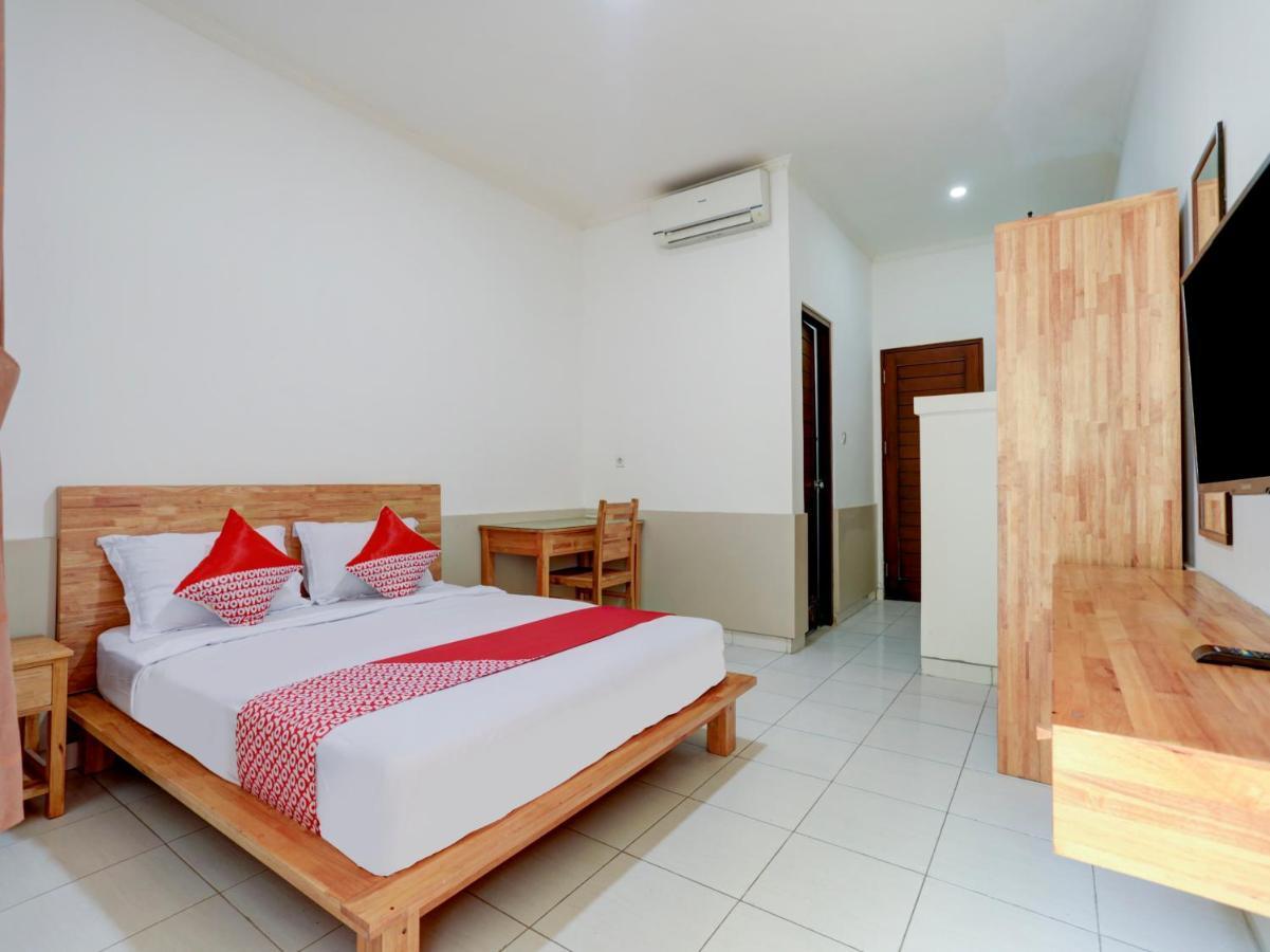 Oyo Flagship 90754 Alamanda Guesthouse Denpasar Eksteriør bilde