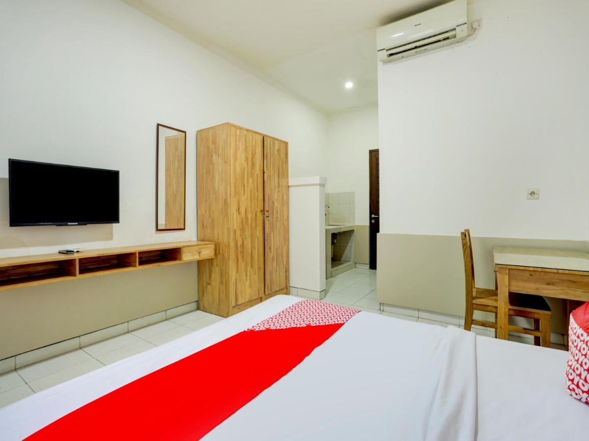 Oyo Flagship 90754 Alamanda Guesthouse Denpasar Eksteriør bilde