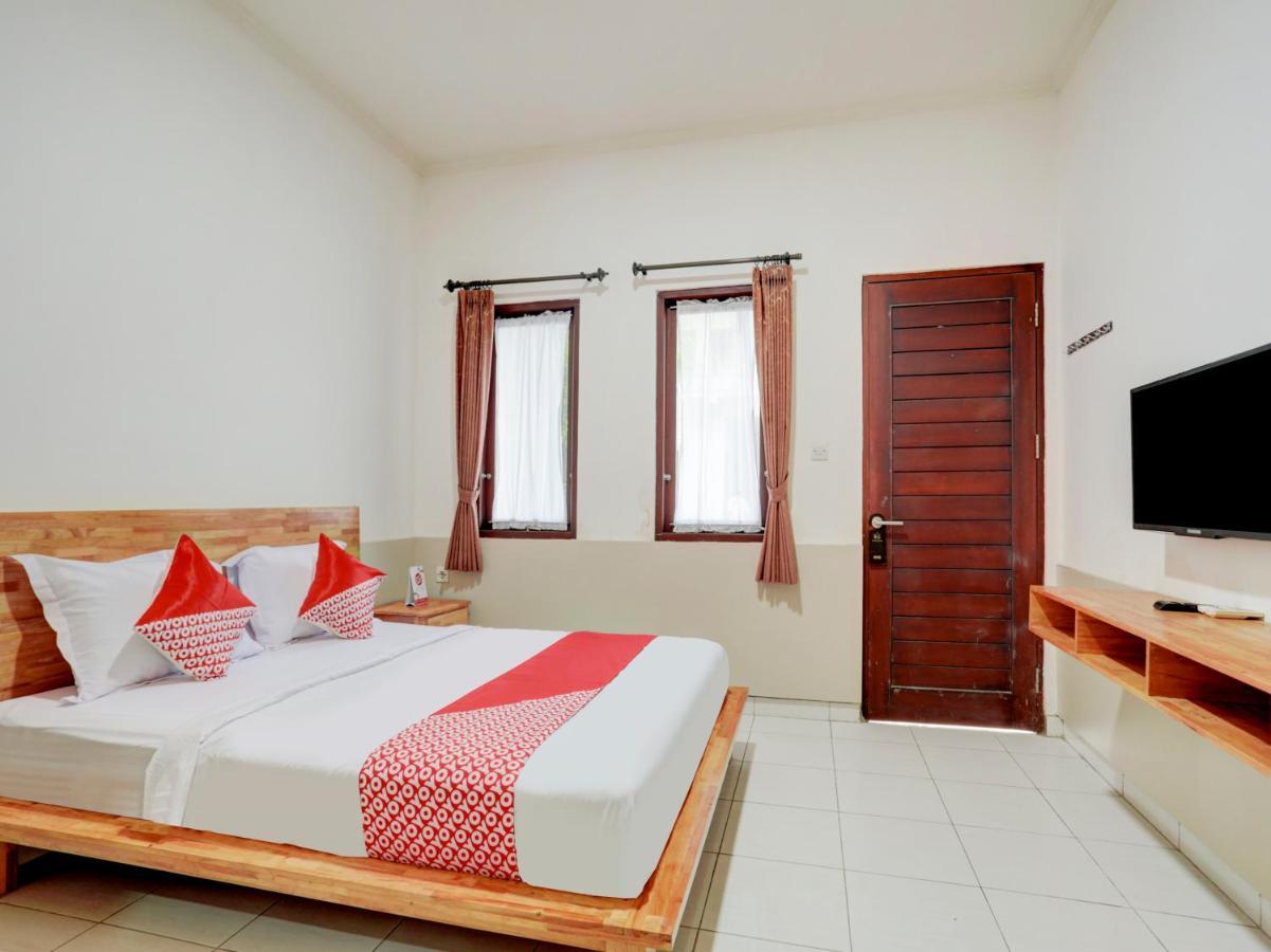 Oyo Flagship 90754 Alamanda Guesthouse Denpasar Eksteriør bilde